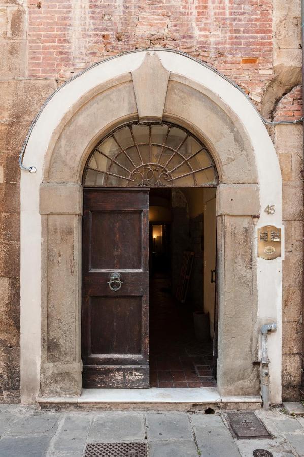 Hostly - Garden House Near The Tower - Historical House With Private Garden Pisa Exterior foto